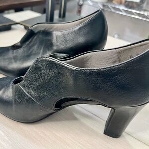 Black LifeStride Size 7M Open Toe 3 inch heel